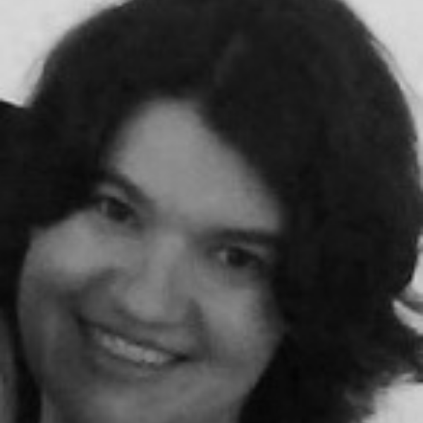 Profª Drª Nádia Elisa Meinerz