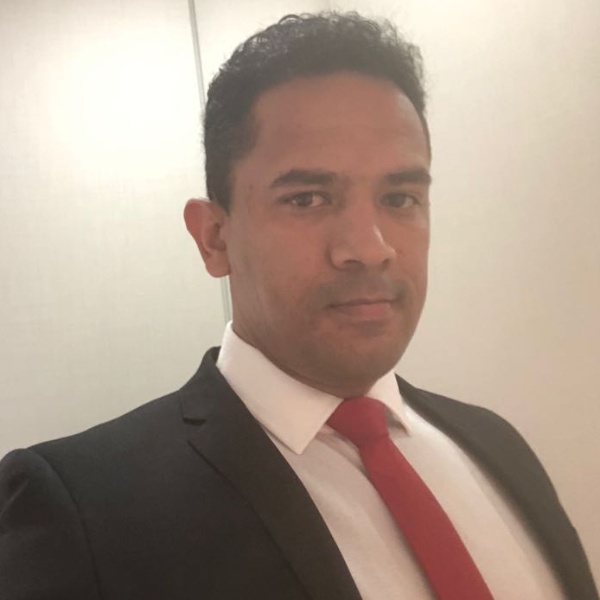 Dr. Adriano Lima (Brasil)