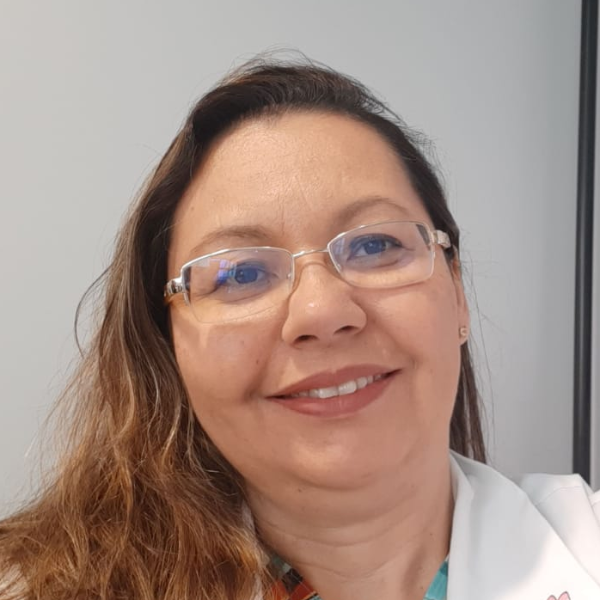 Vivian do Nascimento Pereira