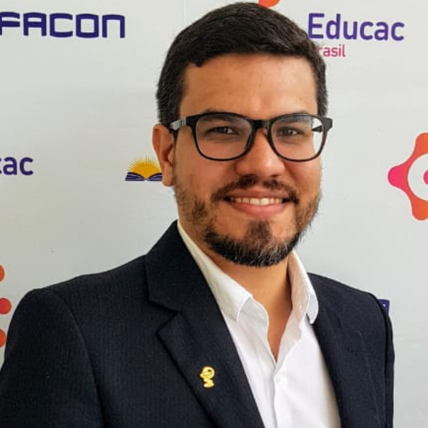 Marco Aurélio Oliveira 