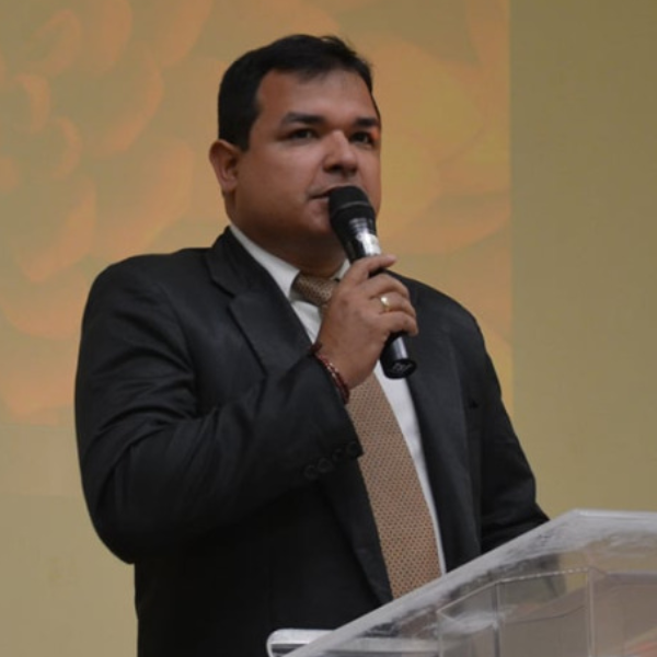 Prof. Adriano Afonso Pinheiro da Silva
