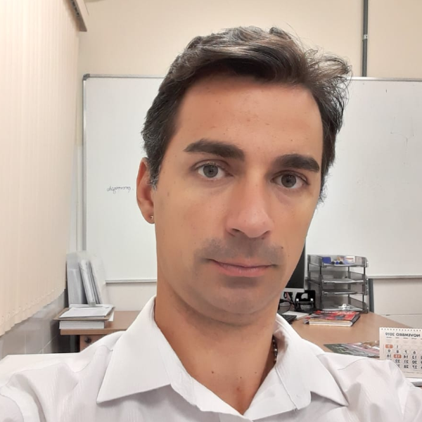 Dr. Bruno Motta Oliveira