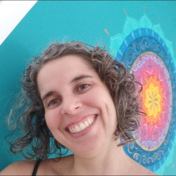 Profª. Dra. Marília Nogueira Carvalho (UECE)