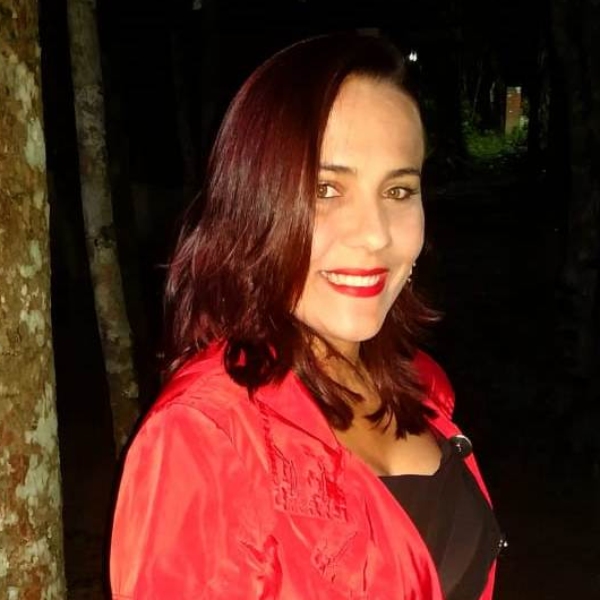 Profa. Ma. Isabela Feitosa Lima Garcia (UECE/FECLESC)