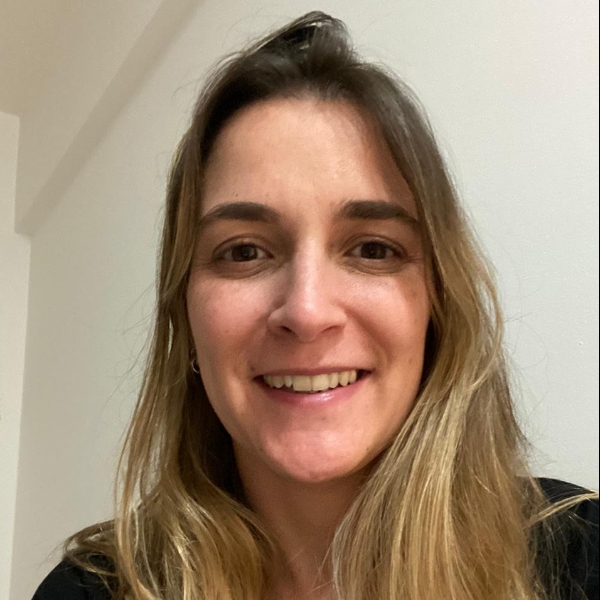 Maria Claudia Hauschild Gomes dos Santos