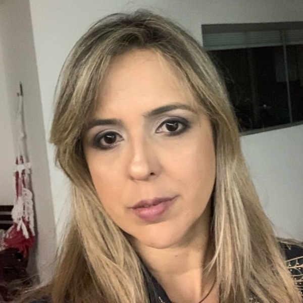 Tayjane Cabral de Almeida (Mediadora)