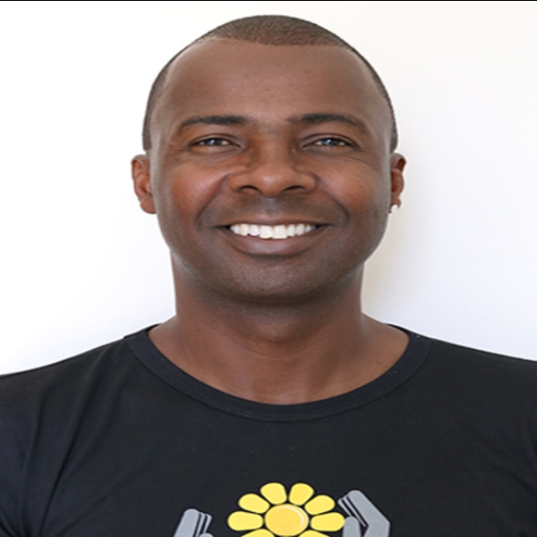 Esp. Roberto Antônio Soares