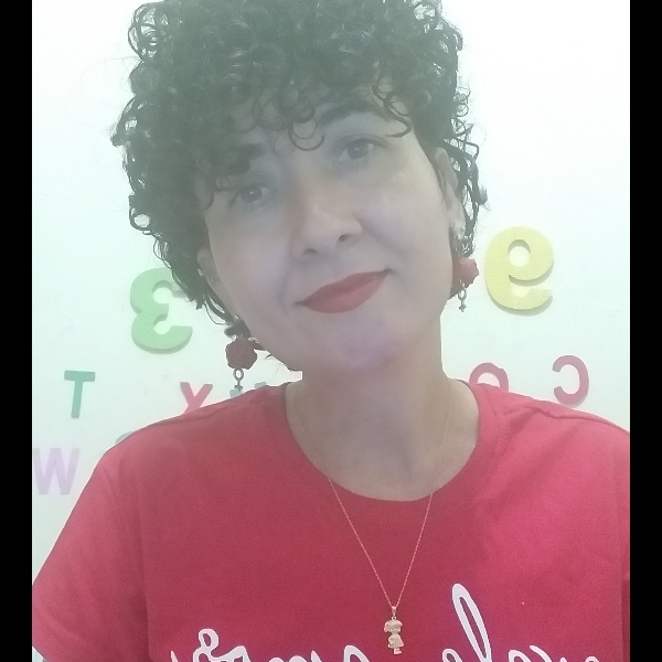 Profa. Dra. Luciana de Barros Ataide