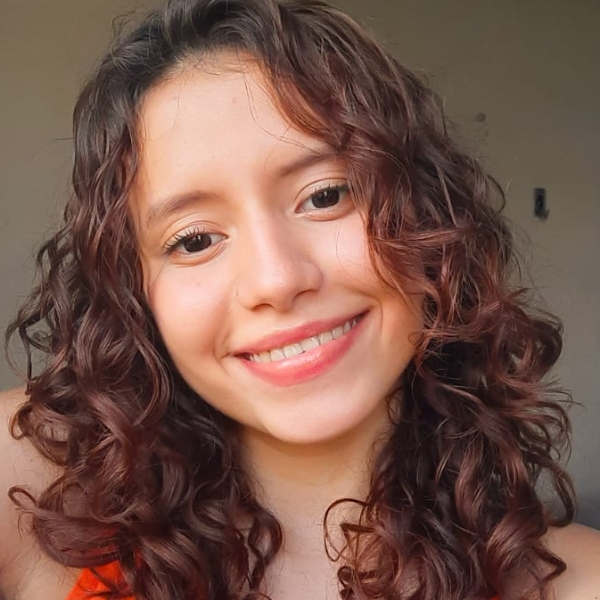 Fabrícia Santos