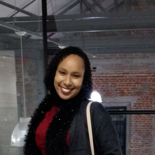 Profa. Me. Taila Jesus da Silva Oliveira (UFBA) - Mesa redonda 1