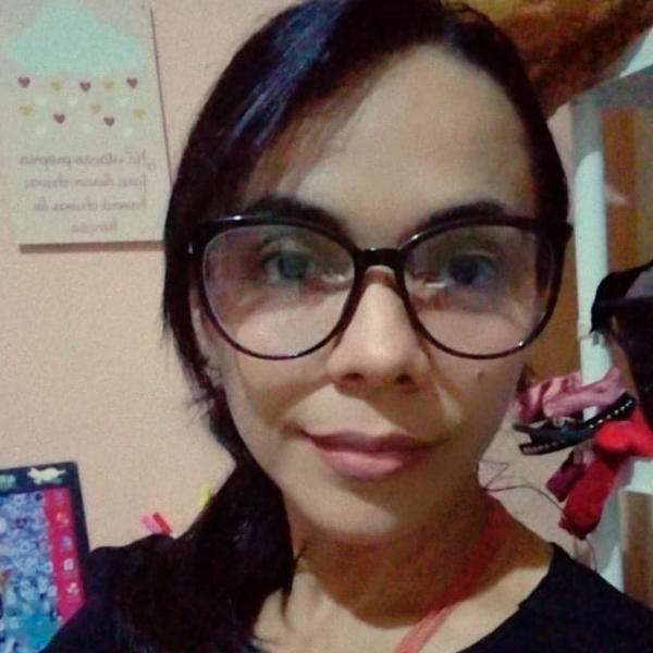 Profa. Me. Adriana Rodrigues de Sousa (UFPI) - Mesa redonda 2