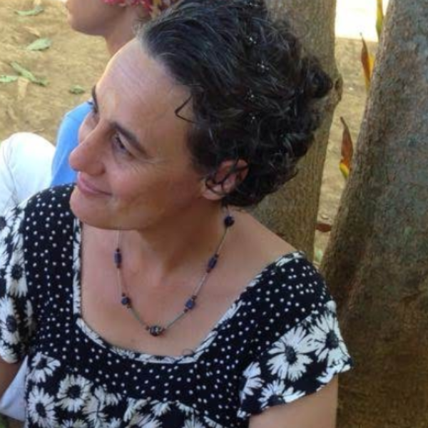 Laura Pronsato [Poéticas Corporais em Danças Brasileiras (UFV/MG)]