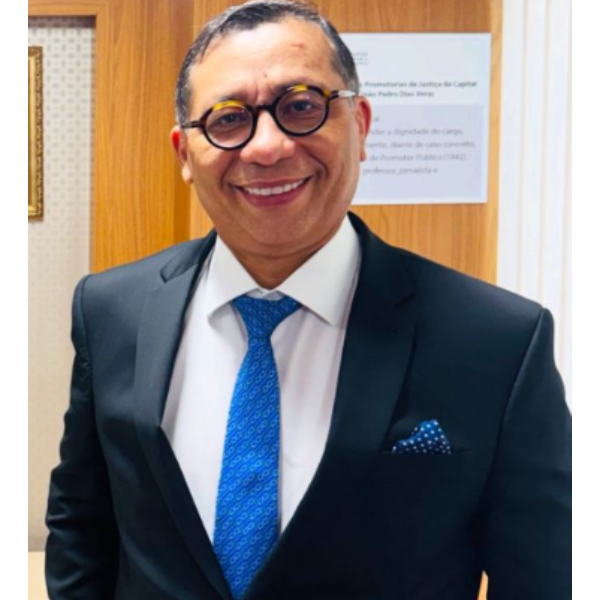 Dr. Paulo Roberto Barbosa Ramos