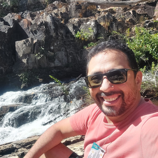 Dr. Jimmy Iran dos Santos Melo