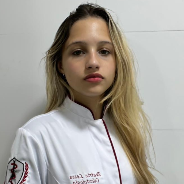 Beatriz Lessa - 1º Período 
