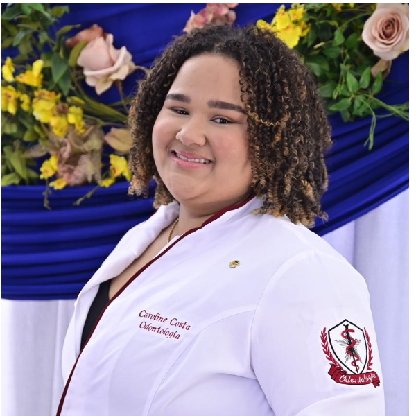 Caroline Costa - 3º Período 