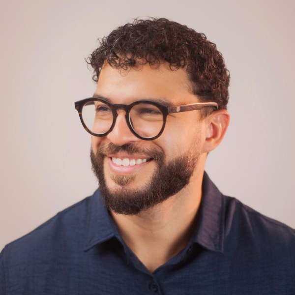 Professor Daniel Carvalho