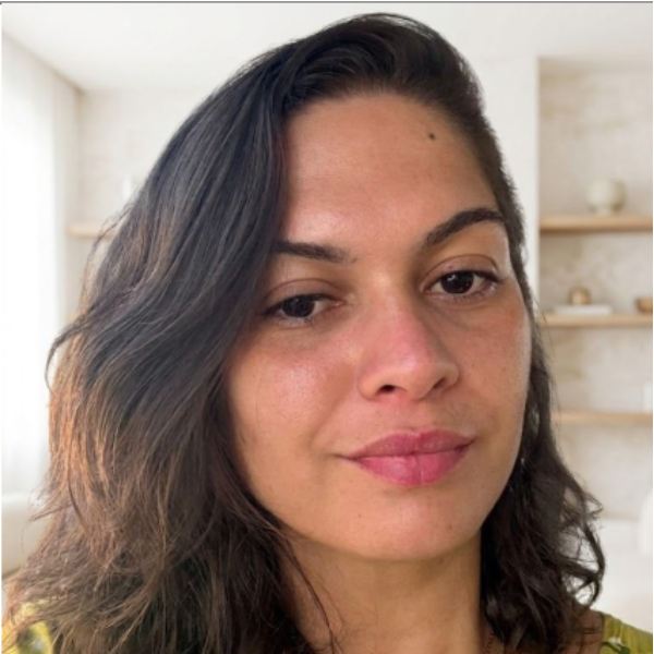 Prof. Taiane Silva da Costa